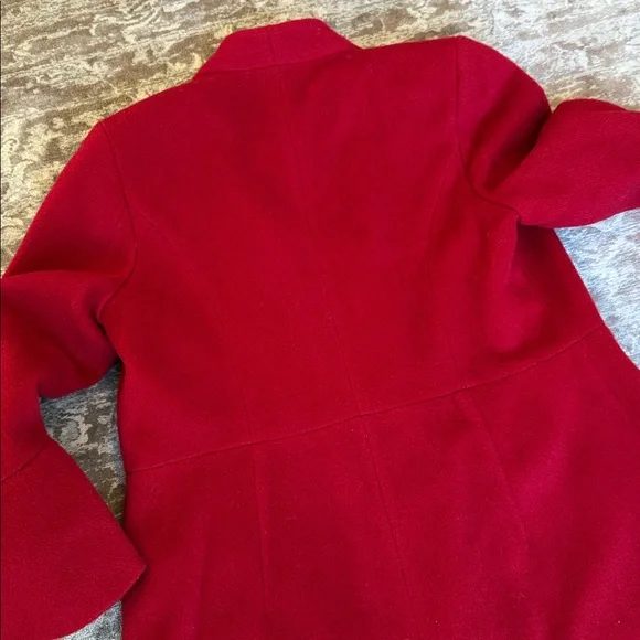 Beautiful red wool coat. - Picture 11 of 12